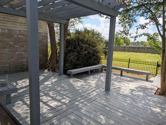 13432 S Fairview Ave, Baton Rouge, LA 70816