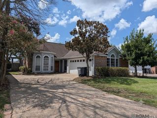 13432 S Fairview Ave, Baton Rouge, LA 70816