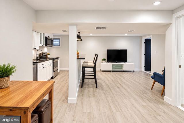 1116 34TH ST SE, Washington, DC 20019