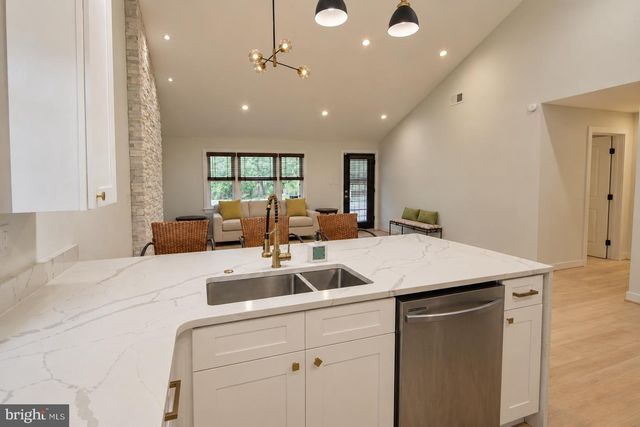 1116 34TH ST SE, Washington, DC 20019