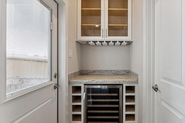 831 Wakefield Drive A, Houston, TX 77018