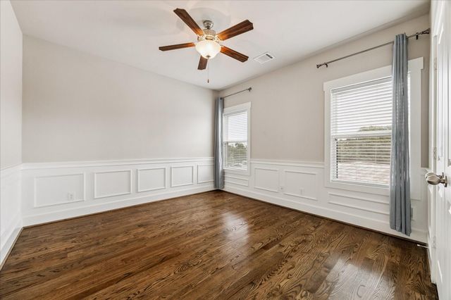 831 Wakefield Drive A, Houston, TX 77018