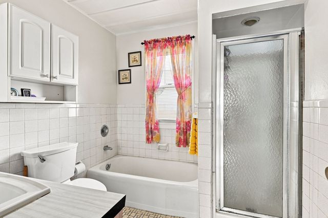 764 Allen St, Springfield, MA 01118