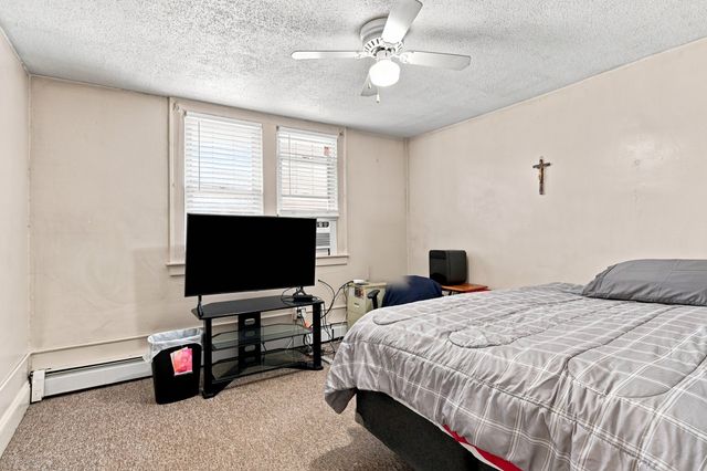 764 Allen St, Springfield, MA 01118