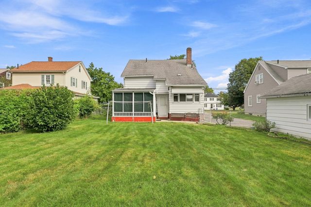 764 Allen St, Springfield, MA 01118