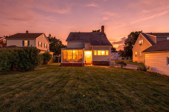 764 Allen St, Springfield, MA 01118