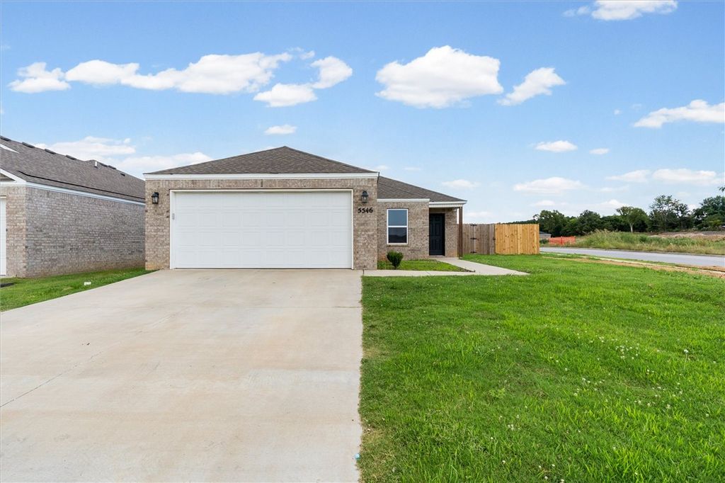 5546 Sugarloaf Avenue, Springdale, AR 72764