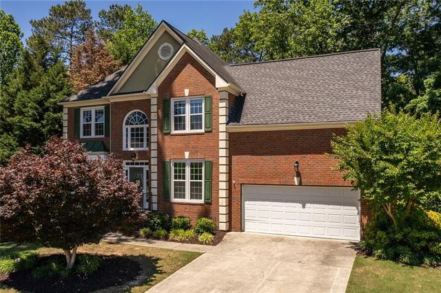 320 Hillside Manor Drive, Sugar Hill, GA 30518