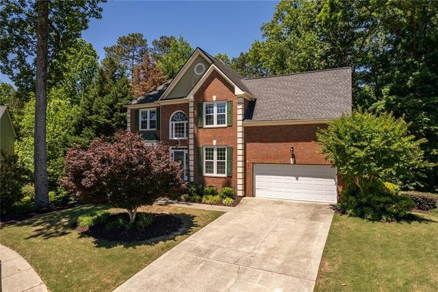 320 Hillside Manor Drive, Sugar Hill, GA 30518