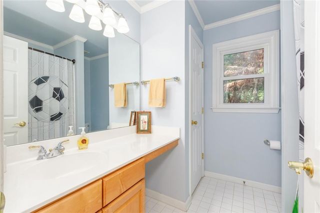 320 Hillside Manor Drive, Sugar Hill, GA 30518