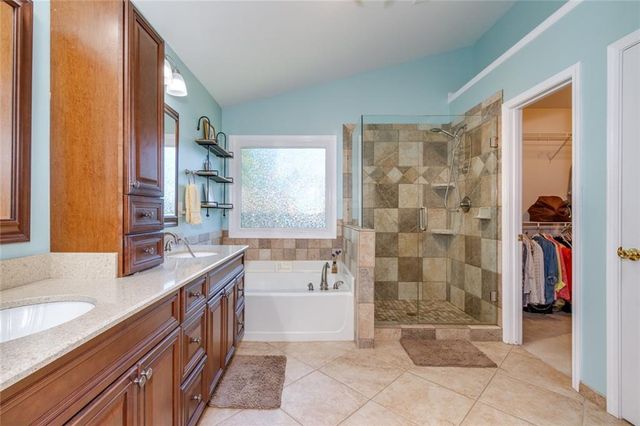 320 Hillside Manor Drive, Sugar Hill, GA 30518