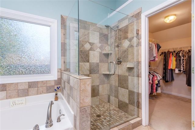 320 Hillside Manor Drive, Sugar Hill, GA 30518