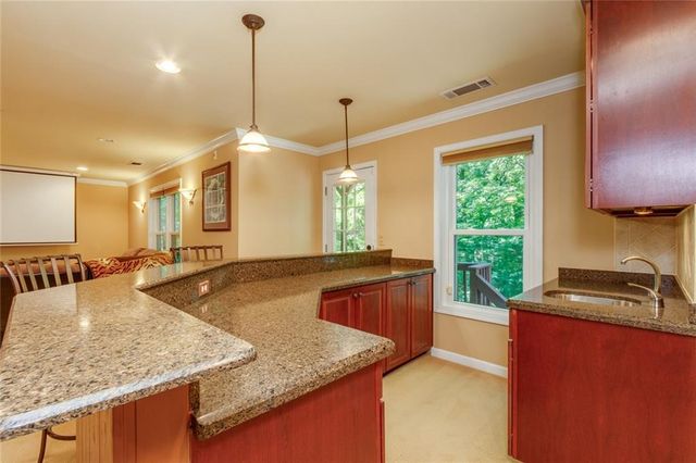 320 Hillside Manor Drive, Sugar Hill, GA 30518