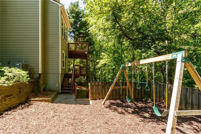 320 Hillside Manor Drive, Sugar Hill, GA 30518