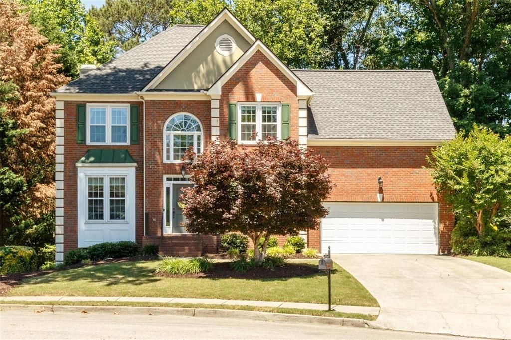 320 Hillside Manor Drive, Sugar Hill, GA 30518