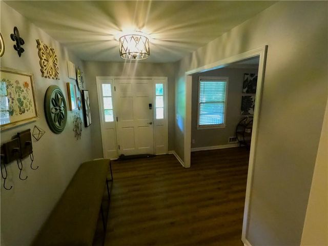 990 Hickory View Court NW, Marietta, GA 30064