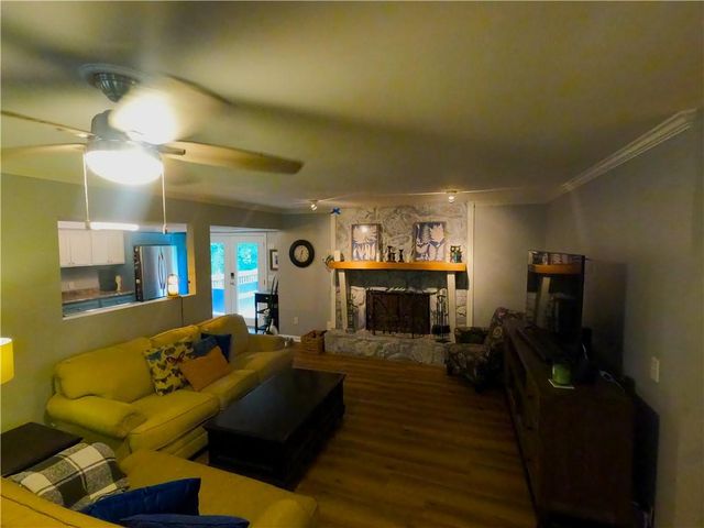 990 Hickory View Court NW, Marietta, GA 30064