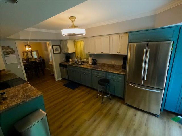 990 Hickory View Court NW, Marietta, GA 30064