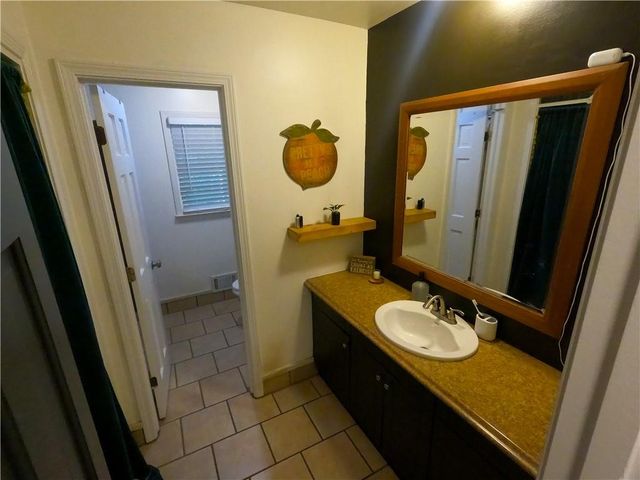 990 Hickory View Court NW, Marietta, GA 30064