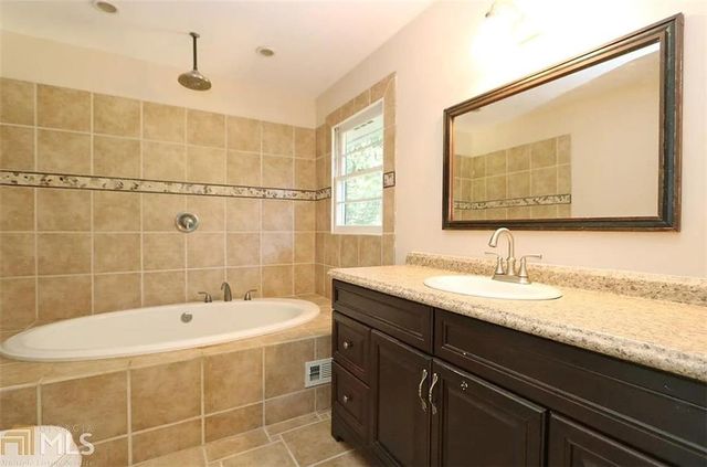 990 Hickory View Court NW, Marietta, GA 30064