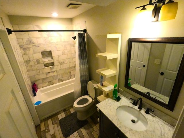 990 Hickory View Court NW, Marietta, GA 30064