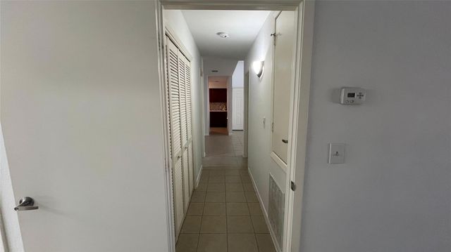 10555 Turtlewood Court 201, Houston, TX 77072