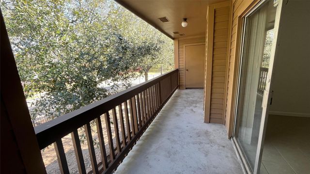 10555 Turtlewood Court 201, Houston, TX 77072