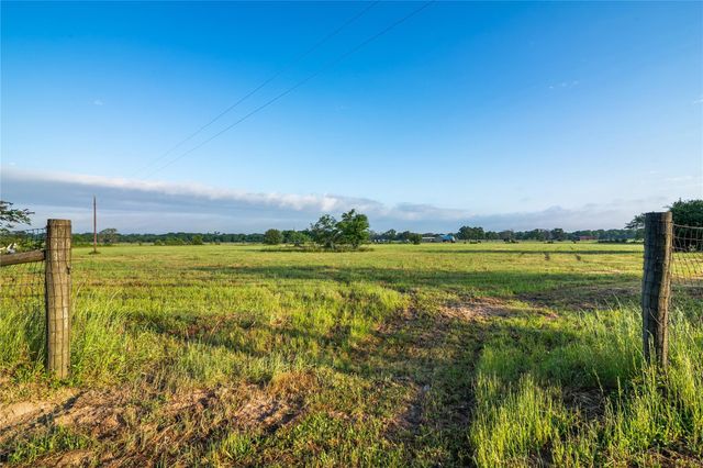 36622 Tompkins Road, Hempstead, TX 77445