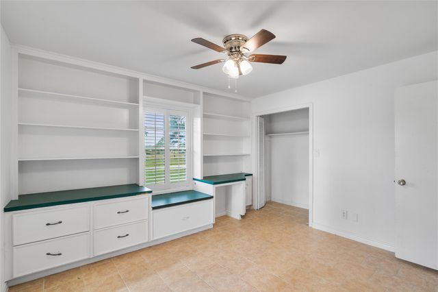 36622 Tompkins Road, Hempstead, TX 77445