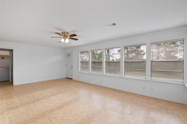 36622 Tompkins Road, Hempstead, TX 77445