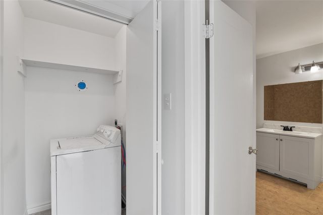 36622 Tompkins Road, Hempstead, TX 77445