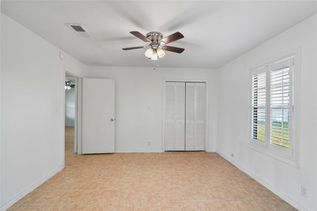 36622 Tompkins Road, Hempstead, TX 77445