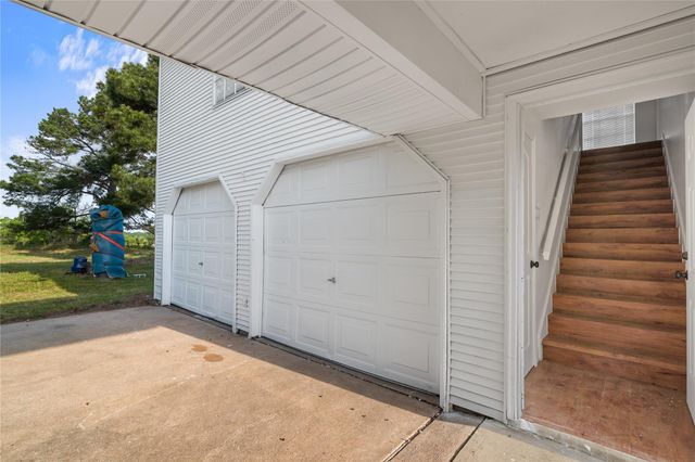 36622 Tompkins Road, Hempstead, TX 77445