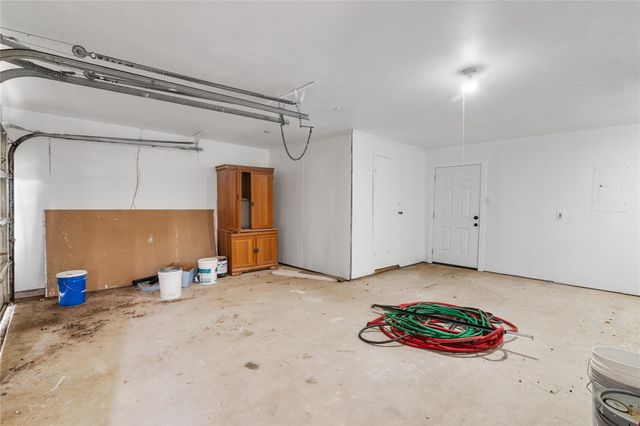 36622 Tompkins Road, Hempstead, TX 77445