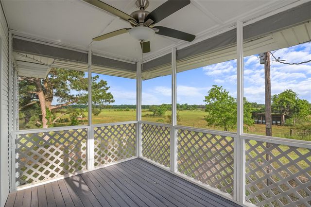 36622 Tompkins Road, Hempstead, TX 77445