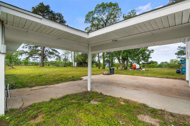 36622 Tompkins Road, Hempstead, TX 77445
