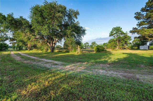 36622 Tompkins Road, Hempstead, TX 77445