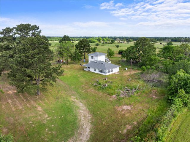 36622 Tompkins Road, Hempstead, TX 77445