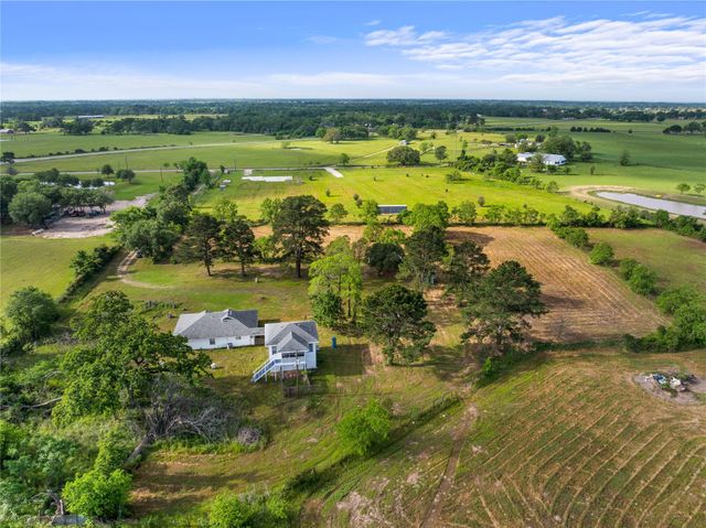 36622 Tompkins Road, Hempstead, TX 77445