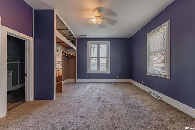 202 S VINE Street, Mt Pulaski, IL 62548