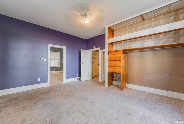 202 S VINE Street, Mt Pulaski, IL 62548