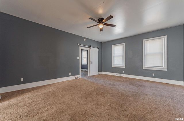 202 S VINE Street, Mt Pulaski, IL 62548