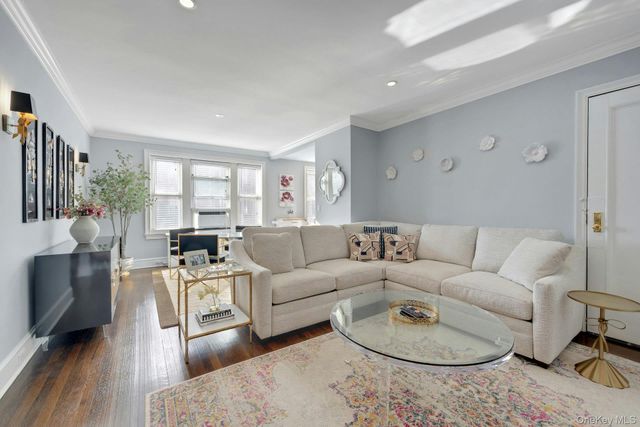 280 Bronxville Road 3W, Bronxville, NY 10708