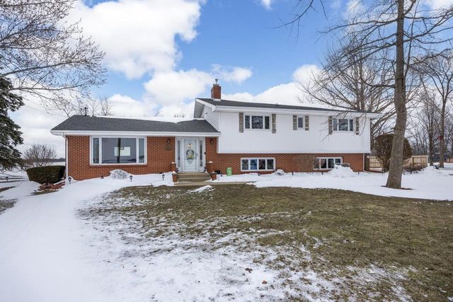 2414 W Avalon Road, Janesville, WI 53546