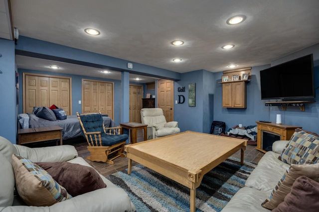 2414 W Avalon Road, Janesville, WI 53546