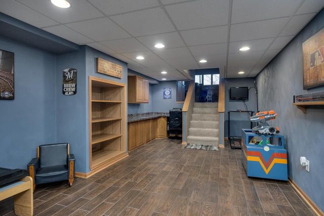 2414 W Avalon Road, Janesville, WI 53546