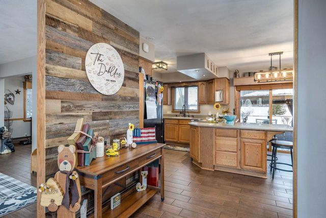 2414 W Avalon Road, Janesville, WI 53546