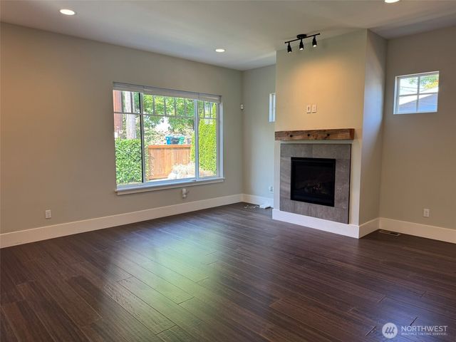 418 20th Avenue, Seattle, WA 98122