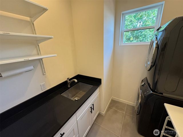 418 20th Avenue, Seattle, WA 98122
