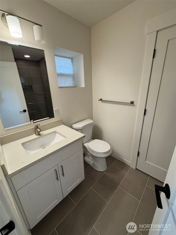 418 20th Avenue, Seattle, WA 98122
